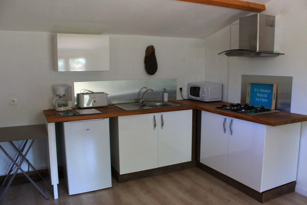 Caseddu Di Poggiale Figari  Ruang foto